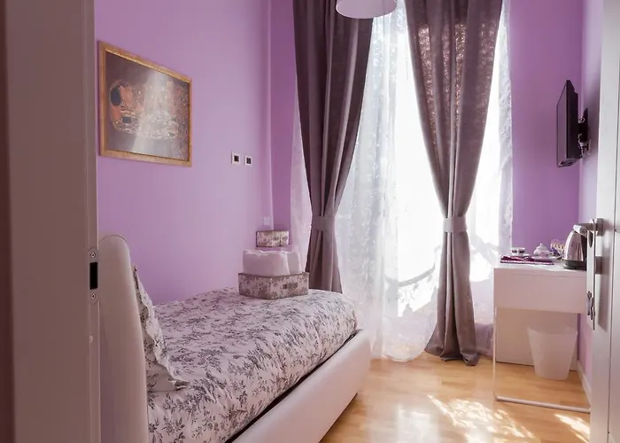 Bevilacqua Bed Santa Croce